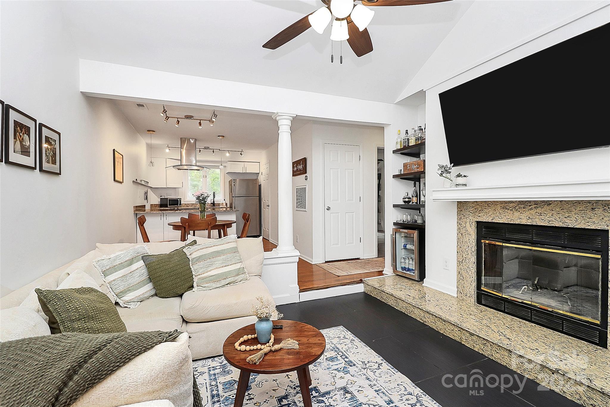433 W 8th Street Street