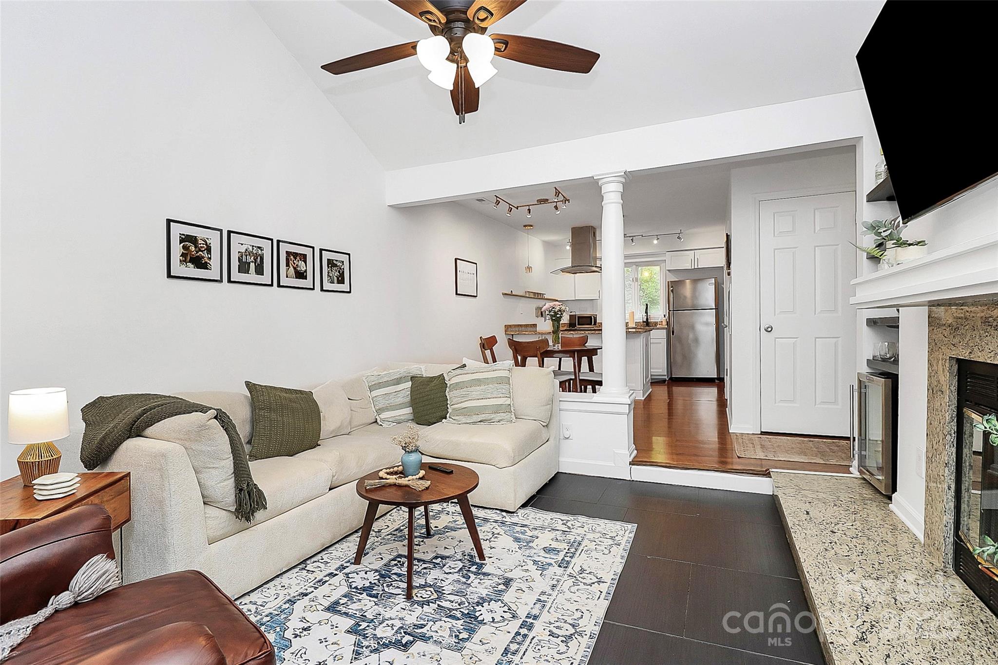 433 W 8th Street Street