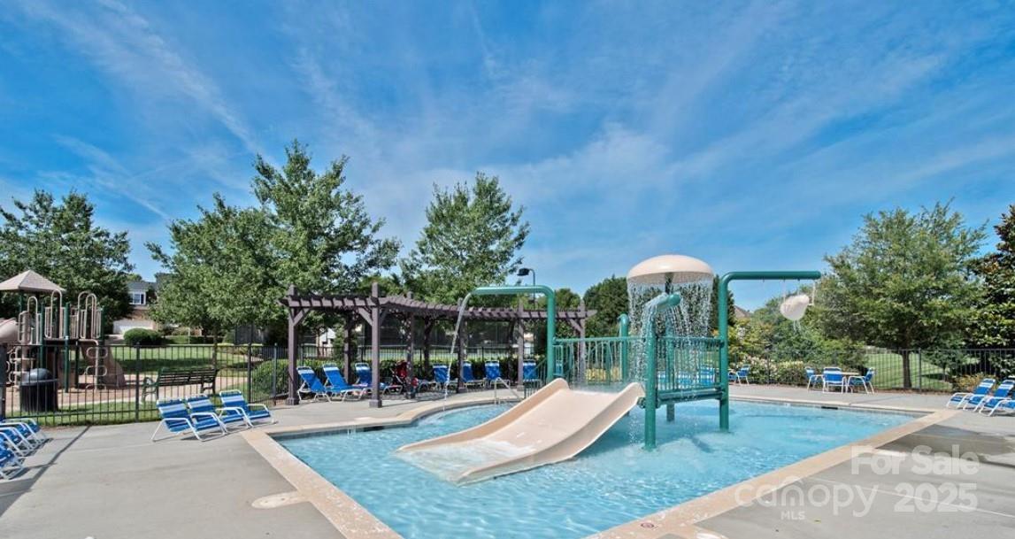 Macaulay - Residential