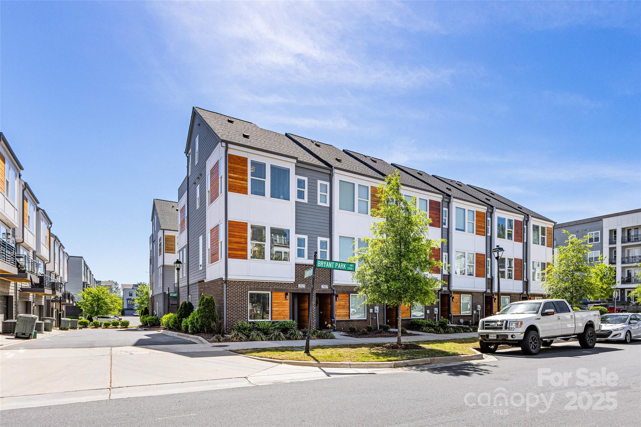 2123 Bryant Park Drive