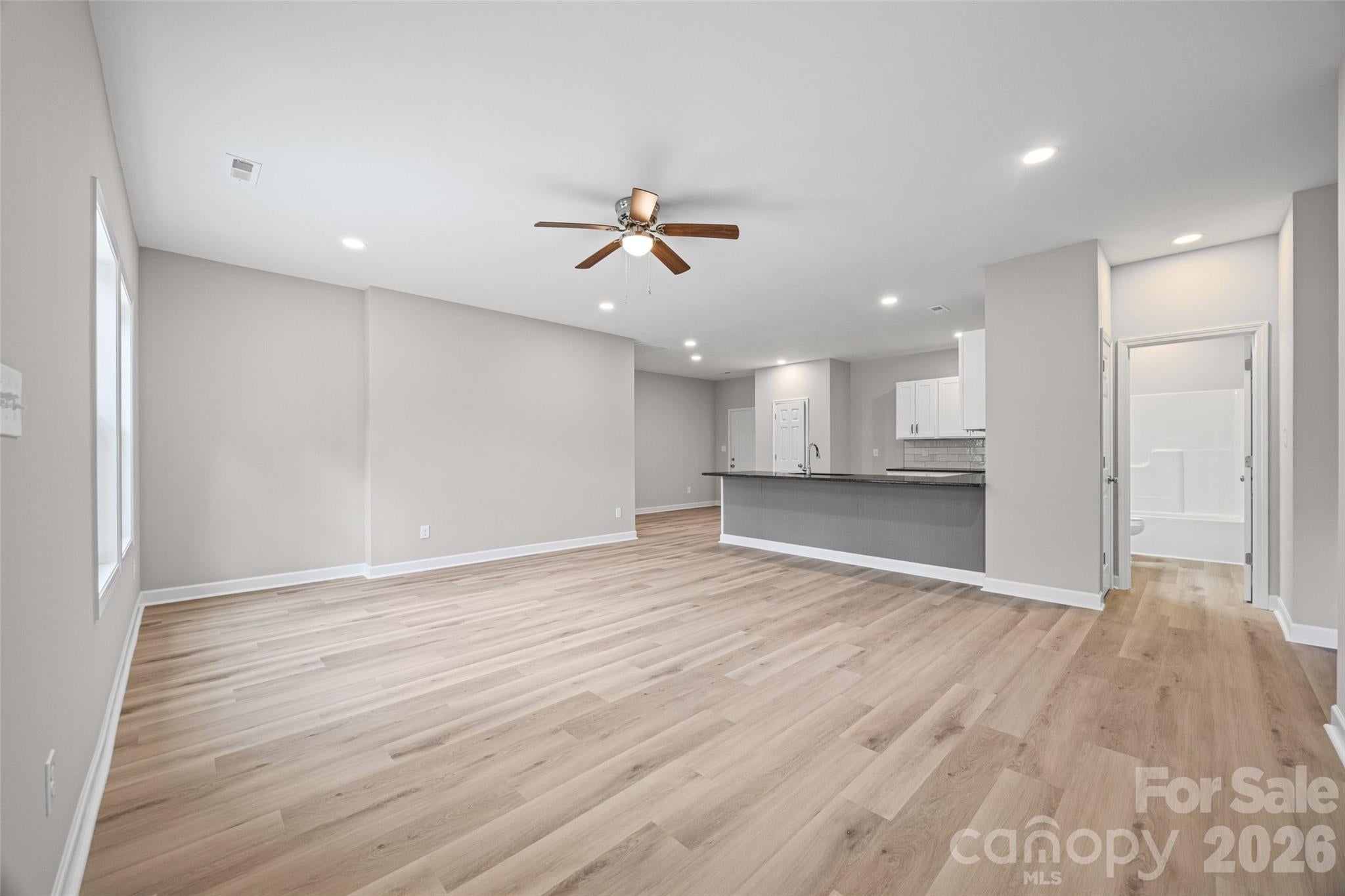 343 Oak Street