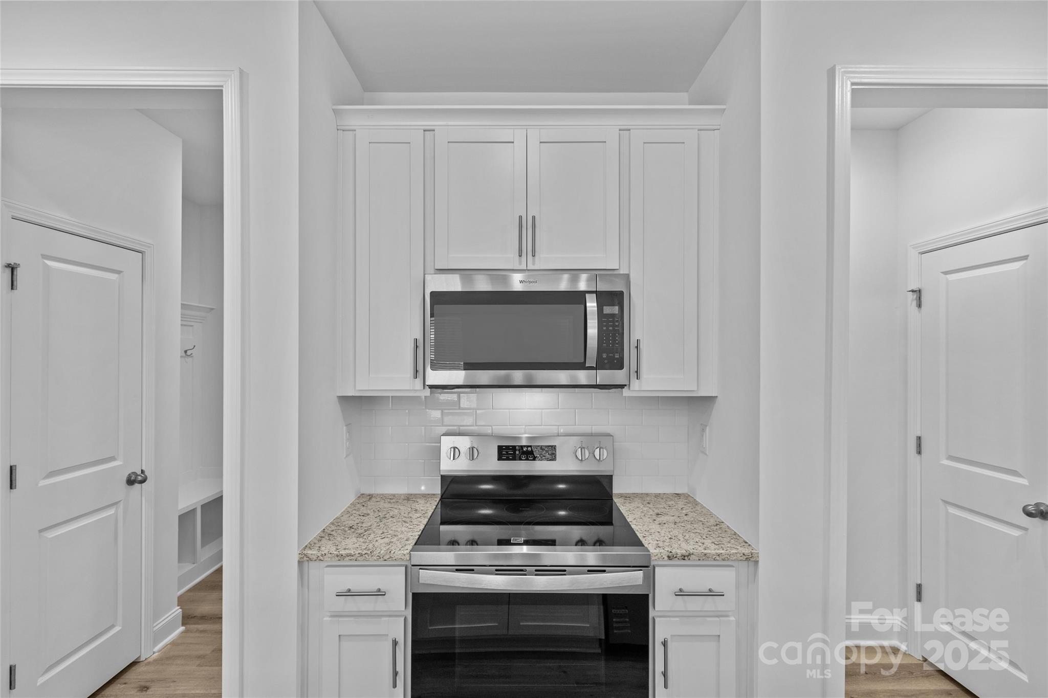 Matthews, North Carolina 28105, United States, 3 Bedrooms Bedrooms, ,3 BathroomsBathrooms,Residential,Active,184640