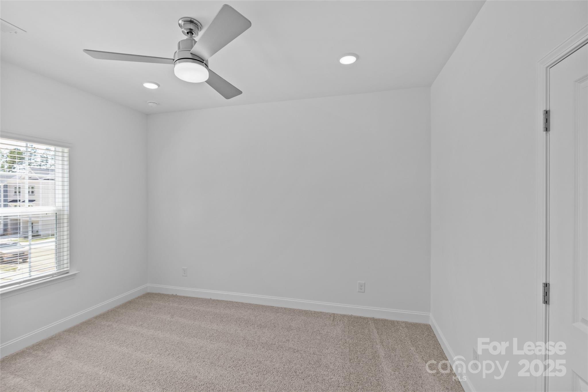 Matthews, North Carolina 28105, United States, 3 Bedrooms Bedrooms, ,3 BathroomsBathrooms,Residential,Active,184640