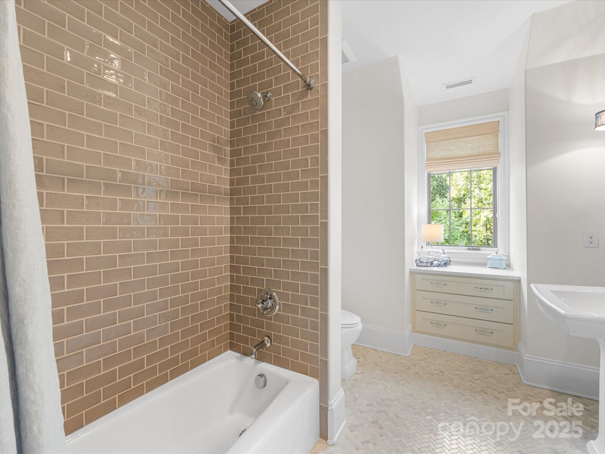 Giverny - Residential