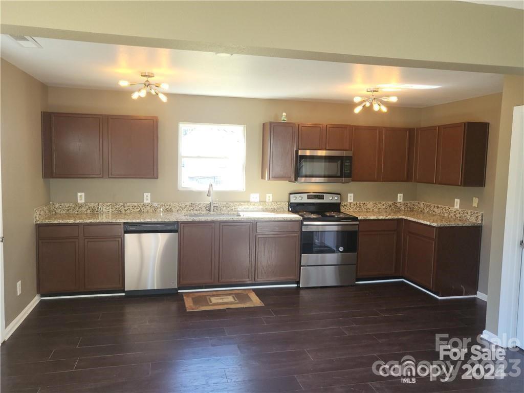 2440 Mint Thistle Court
