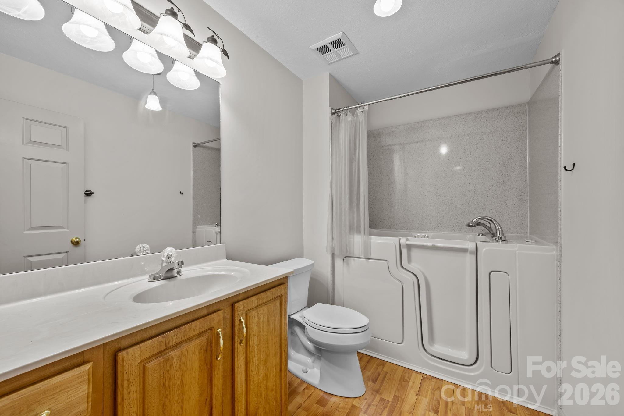 Carlyle Condominiums - Residential