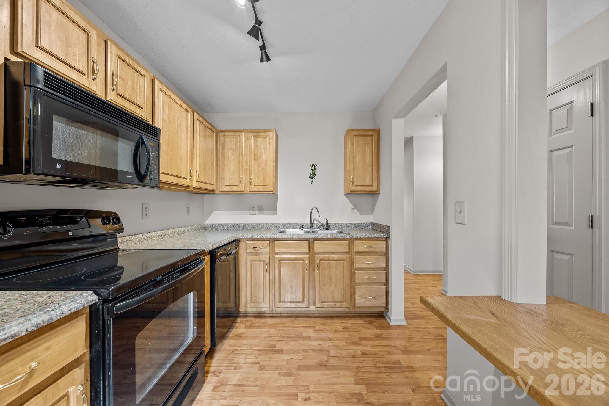 Carlyle Condominiums - Residential