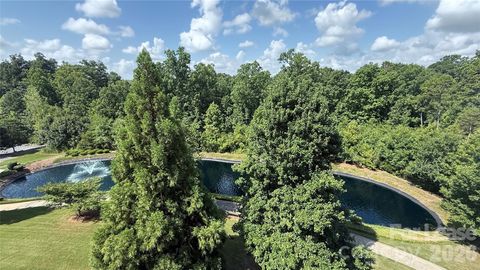 Photo of 14668 Via Sorrento Drive, Charlotte, NC 28277 (MLS # 4344428)