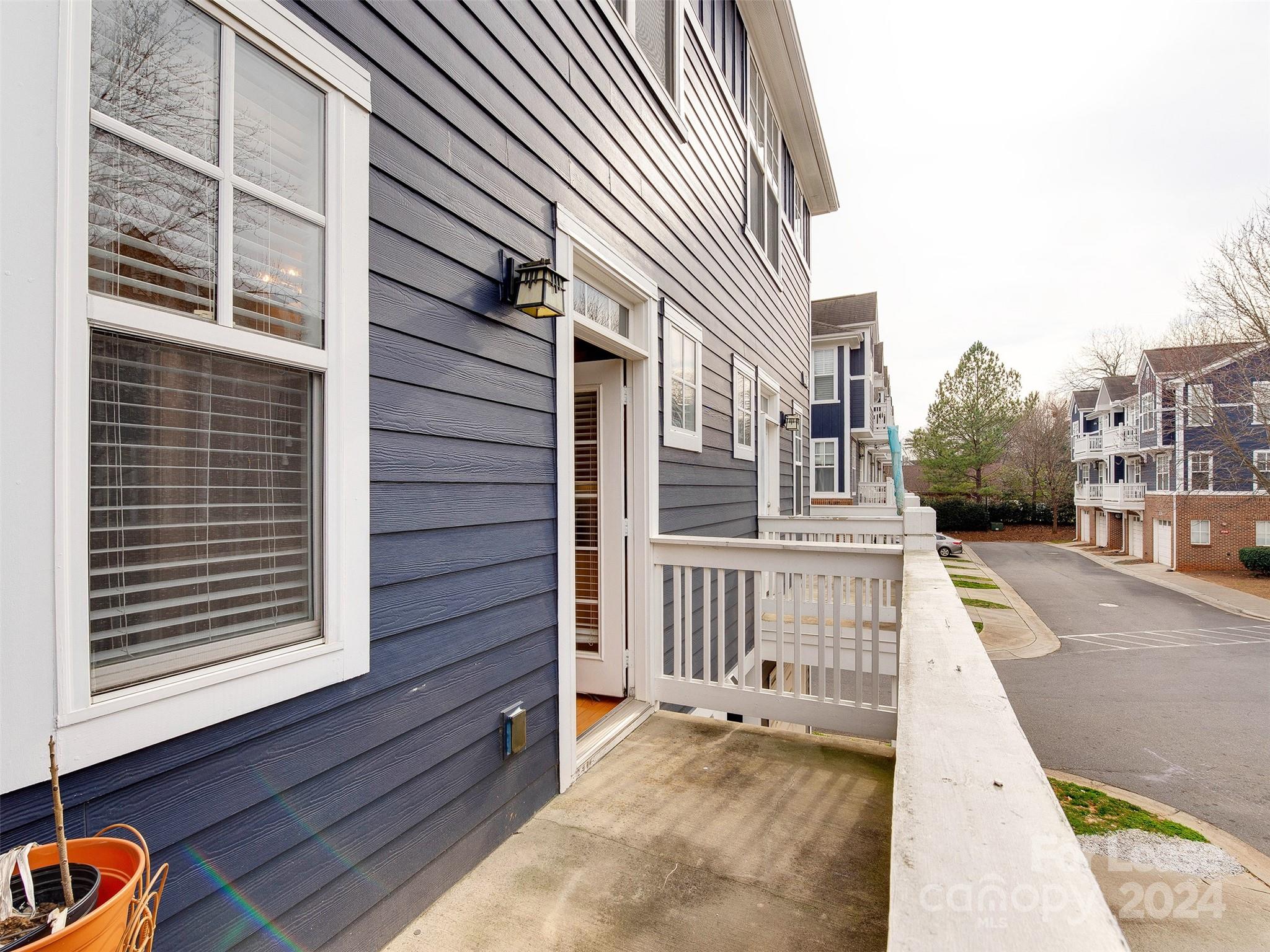 Wesley Heights - Residential Lease