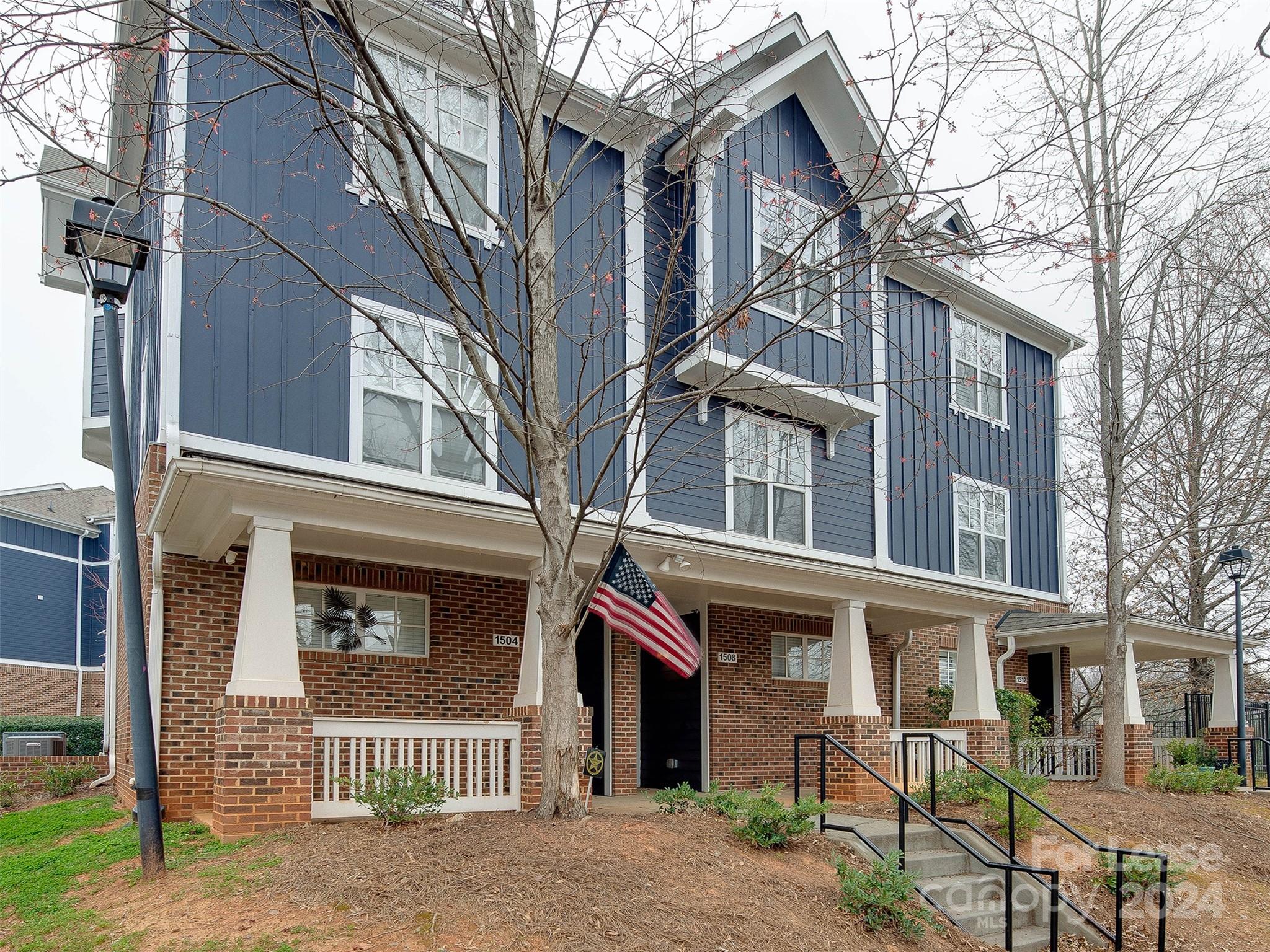 Wesley Heights - Residential Lease