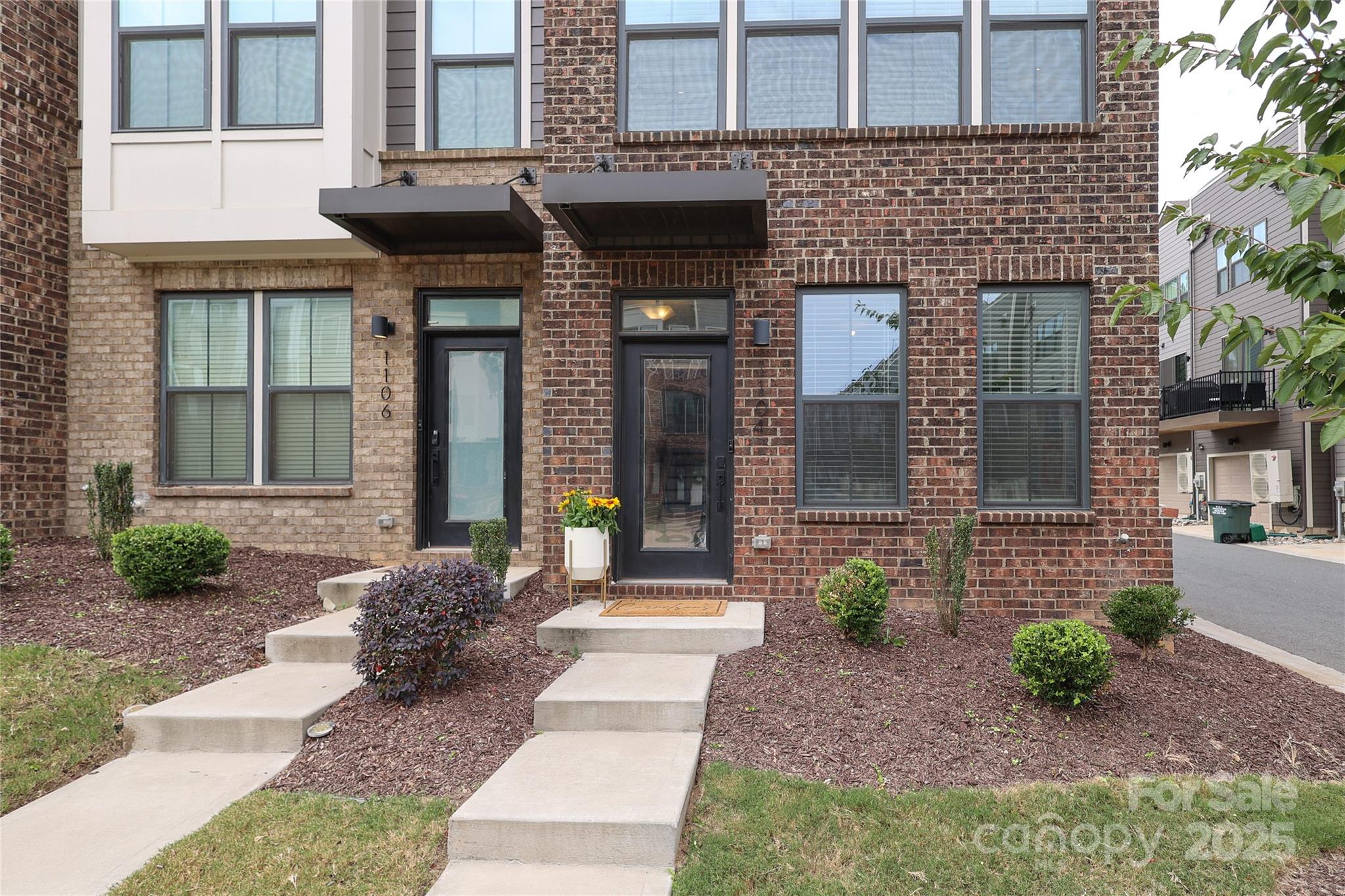 1104 Gleason Way