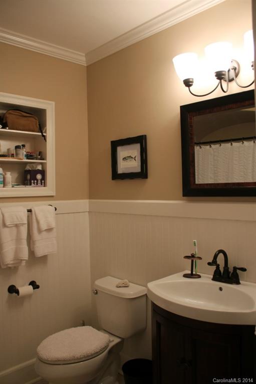 Seventeen Acres - Residential