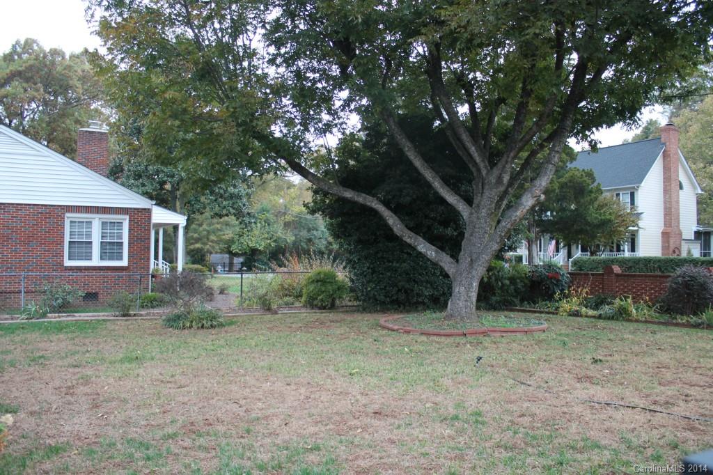 Seventeen Acres - Residential