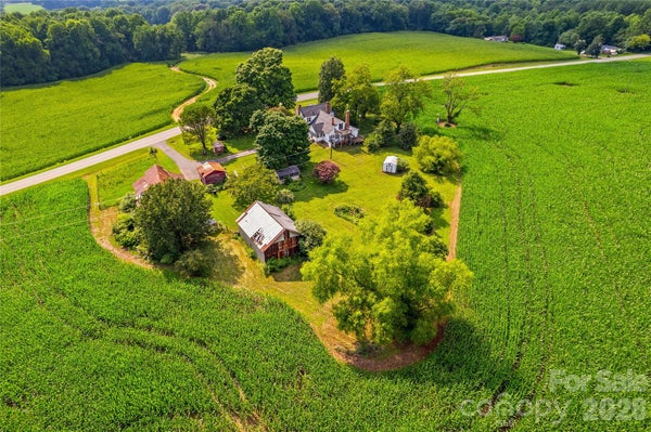 532 RASH RD, OLIN, NC 28660 - Image a7920f1ff31ce47aecd5a12bd7a63a34/3084531771