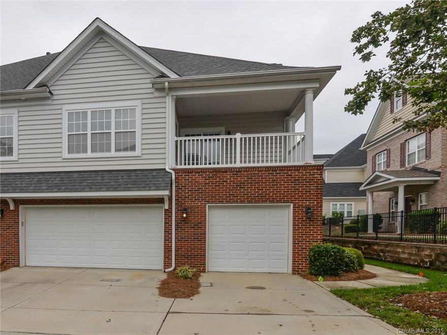 Prepare to be impressed with this like new townhome in Ballantyne! Open design with large family room with vaulted ceiling. Granite countertops and stainless applicanes. Hardwood floors grace the majority of this unit with carpet in the bedrooms. Master BR with tray ceiling and large w/i closet. Enjoy the sunset on the covered back porch. One car attached garage. Excellent location to all that Ballantyne has to offer. Won't last long!