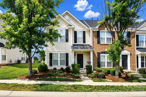Photo of 4913 Sunburst Lane, Charlotte, NC 28213 (MLS # 4392785)