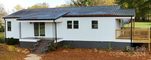 A home in Hiddenite