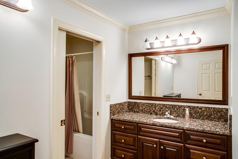 Moores Ferry - Residential