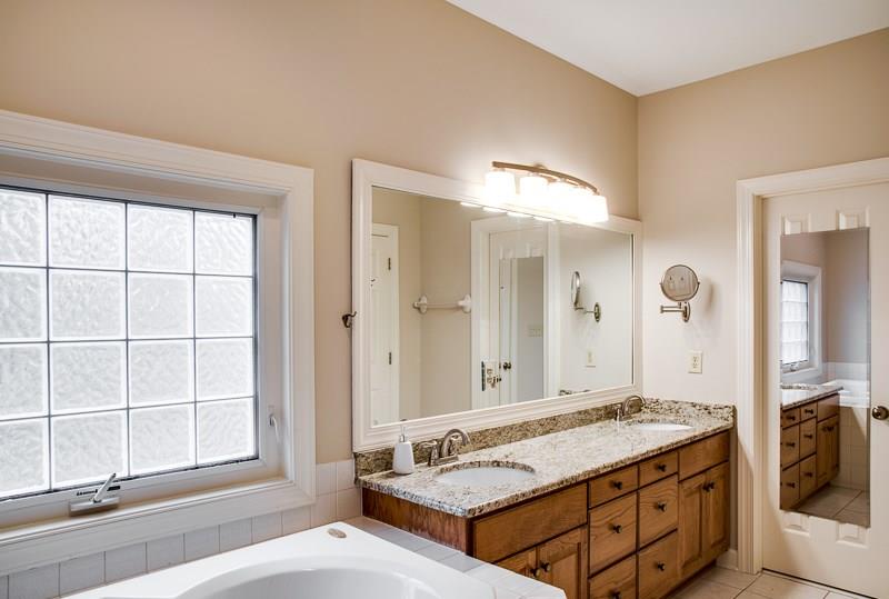 Moores Ferry - Residential