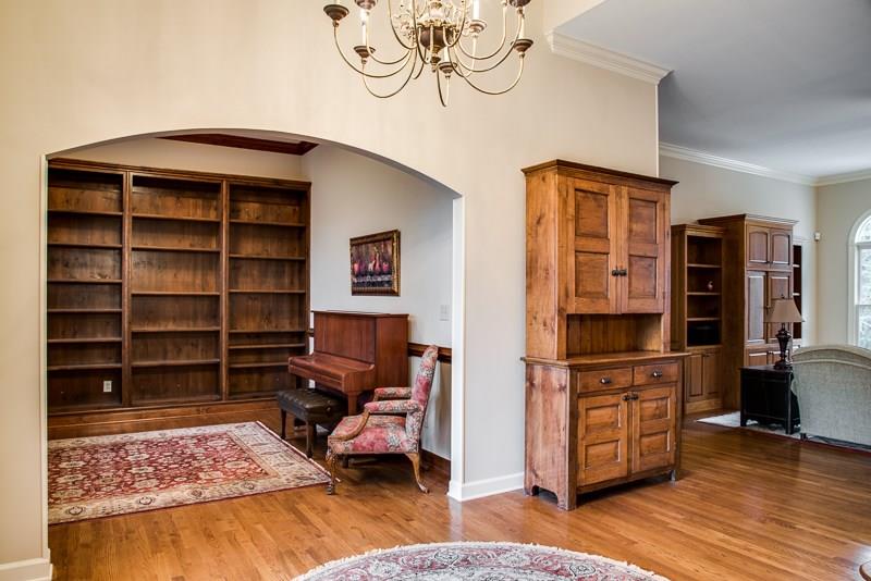 Moores Ferry - Residential