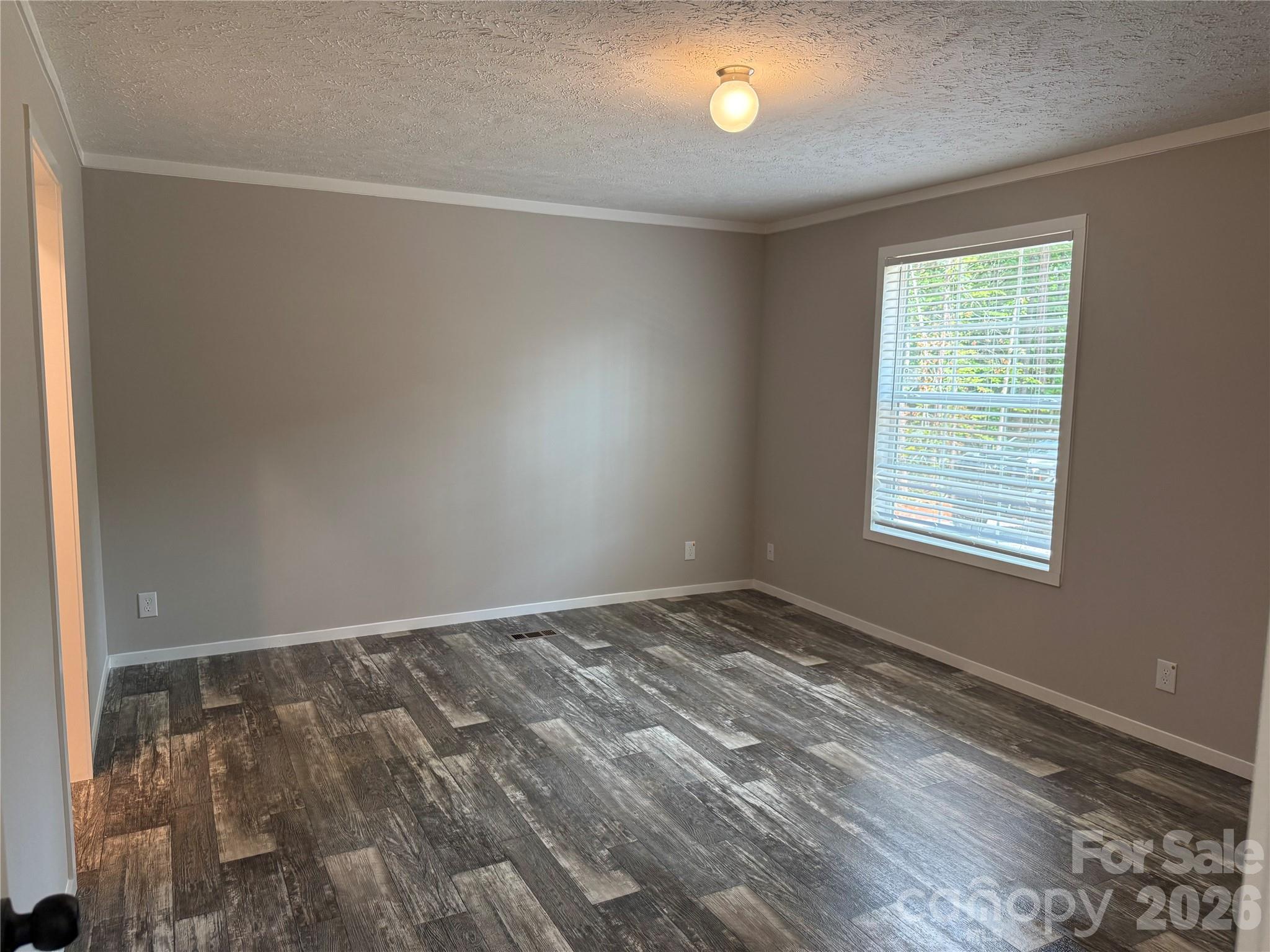 4175 Maple Trail