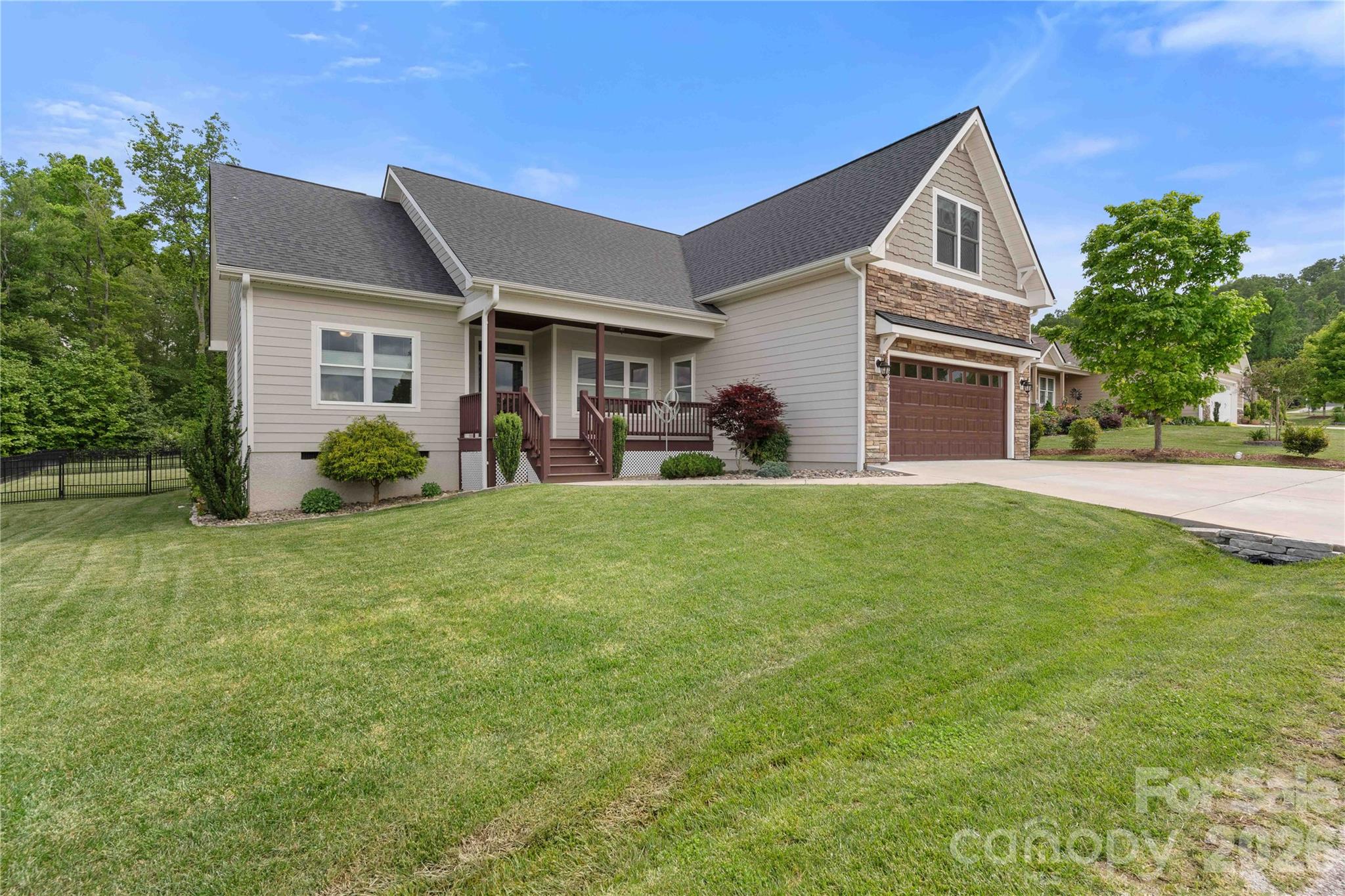 806 Blacksmith Run Drive