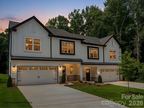 Photo of 4514 Castleton Road, Charlotte, NC 28211 (MLS # 4353191)