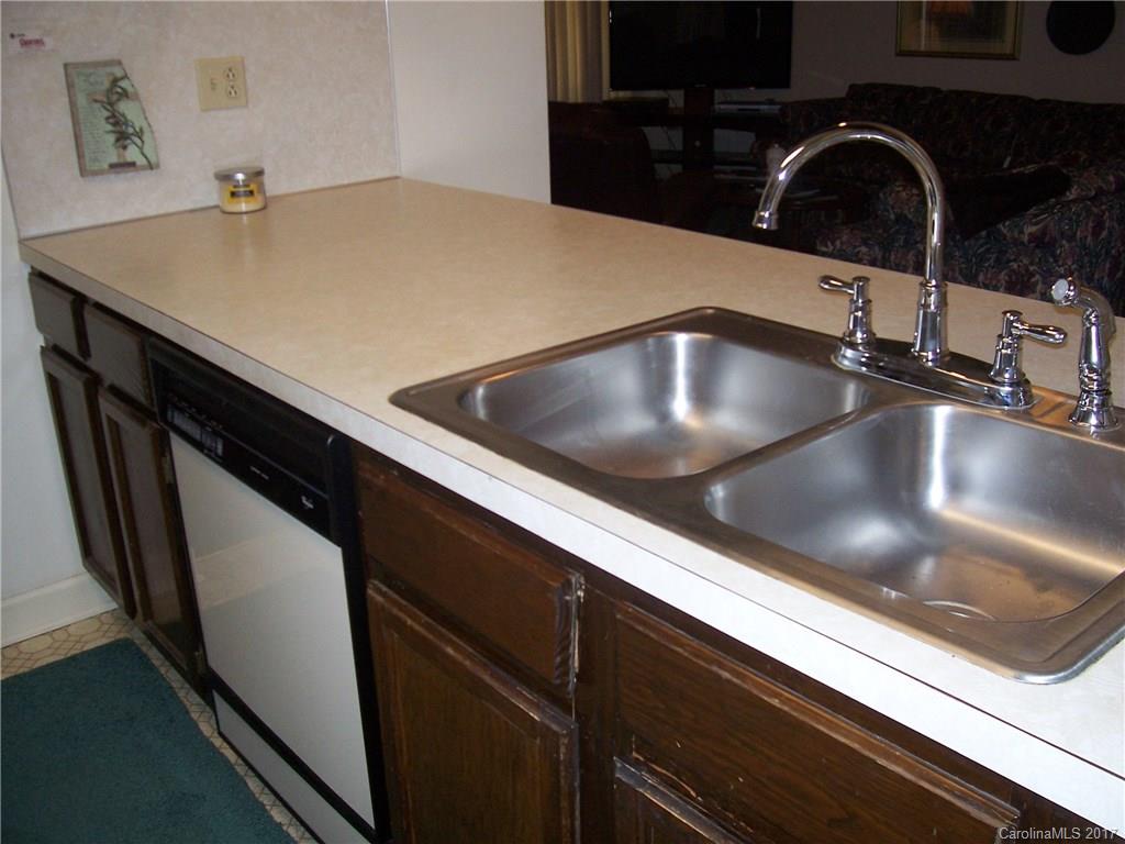 Dogwood Hills - Residential Lease