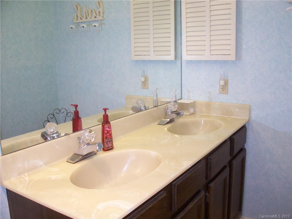 Dogwood Hills - Residential Lease