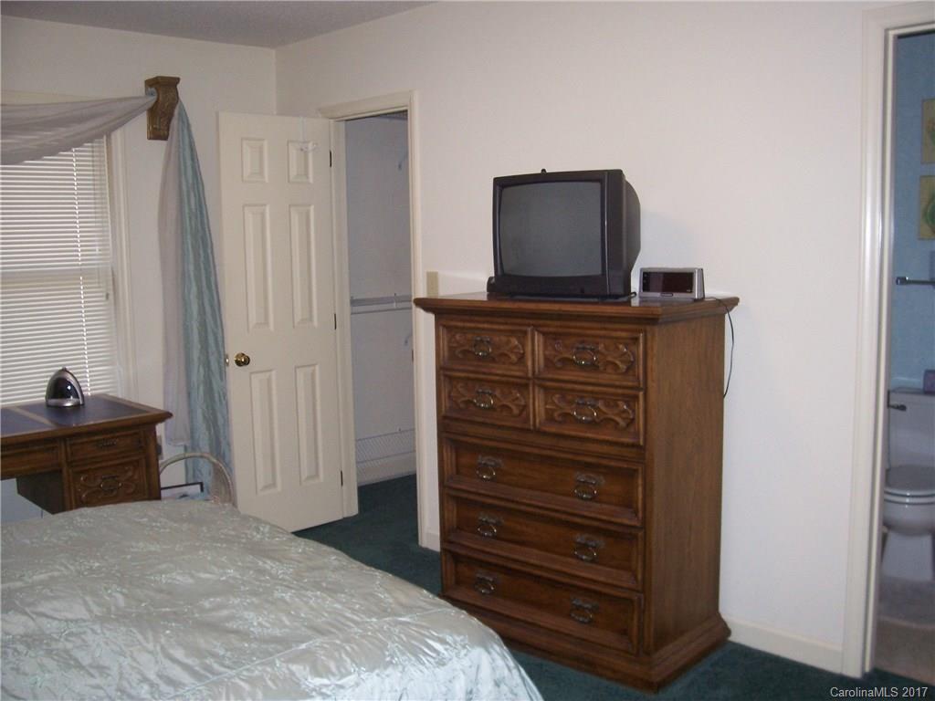 Dogwood Hills - Residential Lease