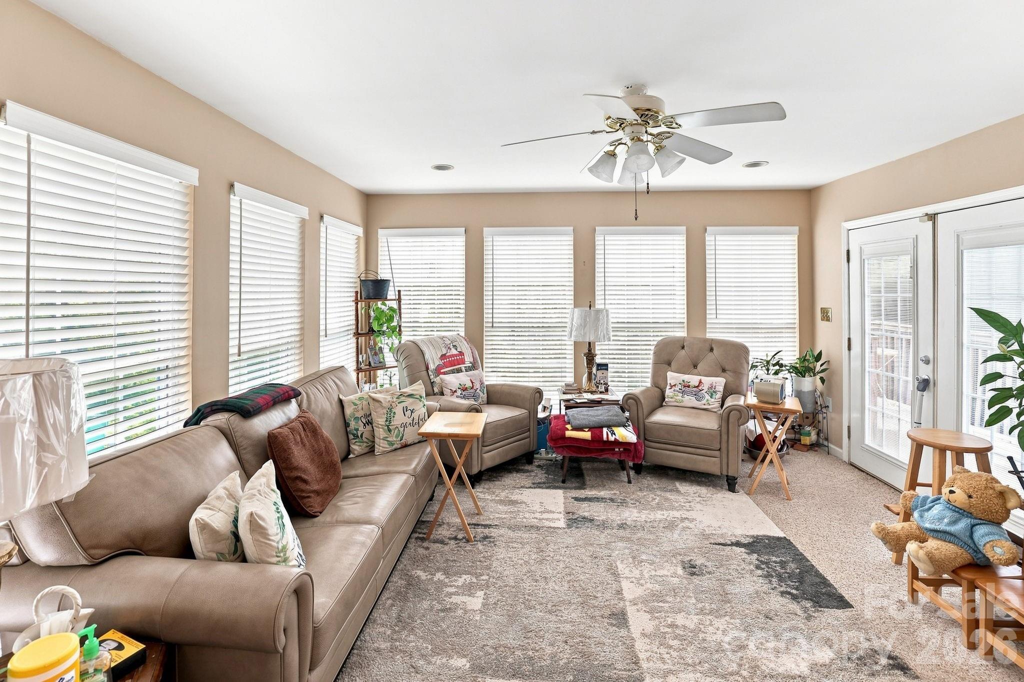 5914 Quiet Cove Court