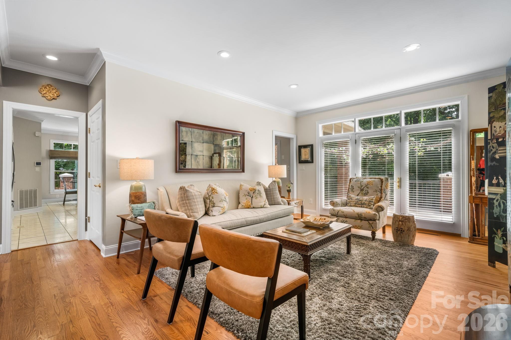 106 Oakland Court NE 9 & 10