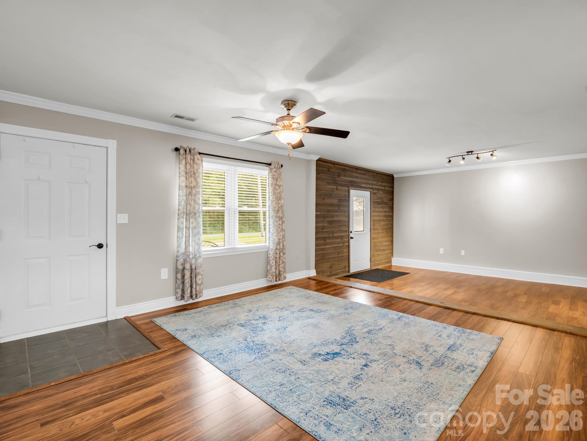 112 Roseborough Road