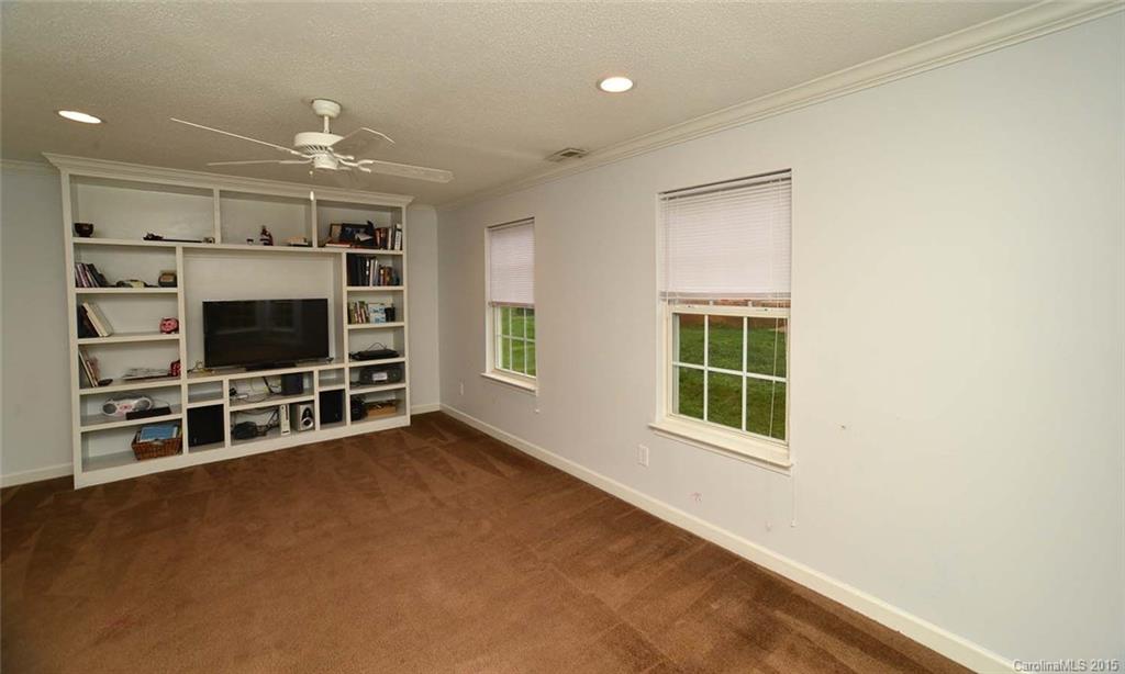 Mcdowell Meadows - Residential Lease