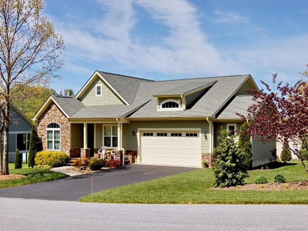 Christophers Crossing - Land