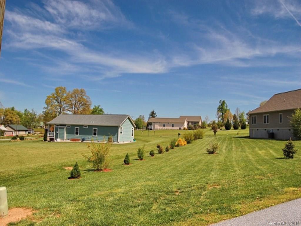 Christophers Crossing - Land