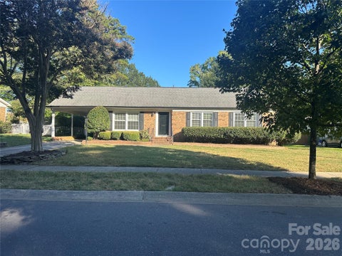Photo of 6501 Wheeler Drive, Charlotte, NC 28211 (MLS # 4427960)