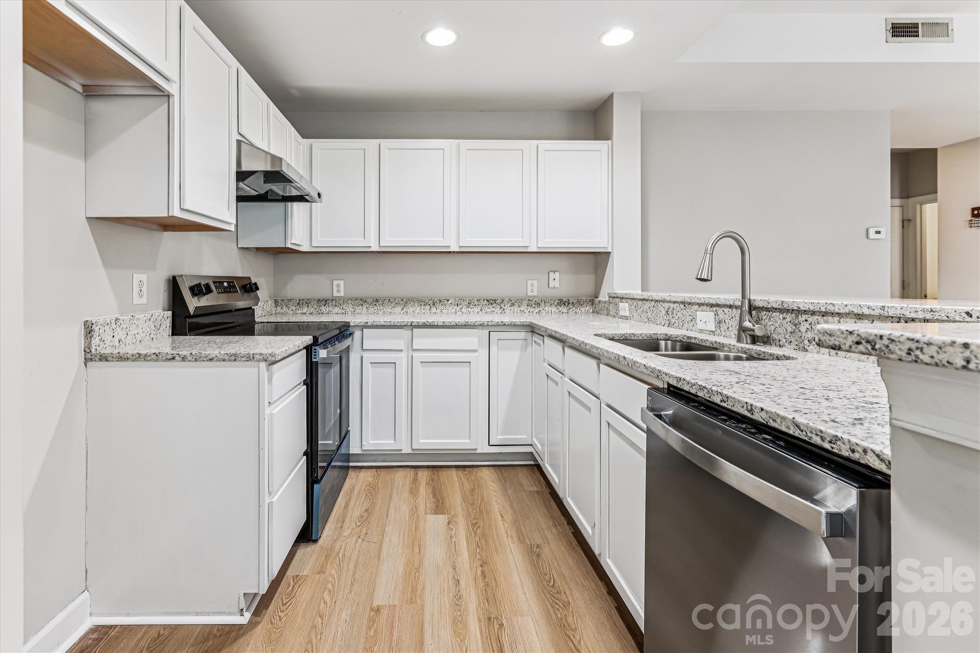 Gateway Plaza - Residential