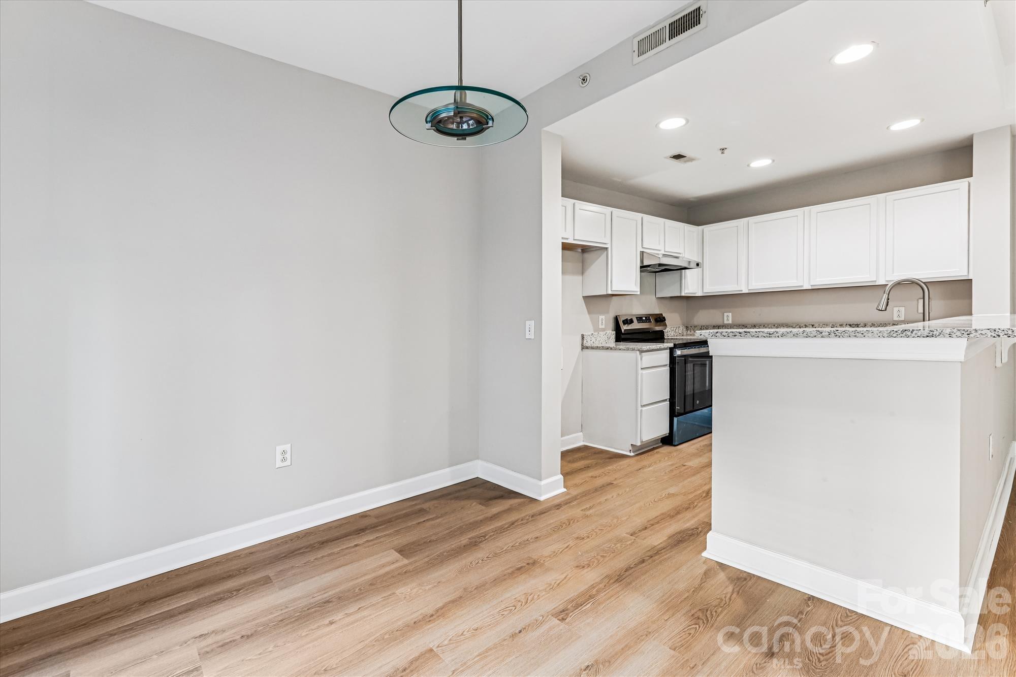 Gateway Plaza - Residential