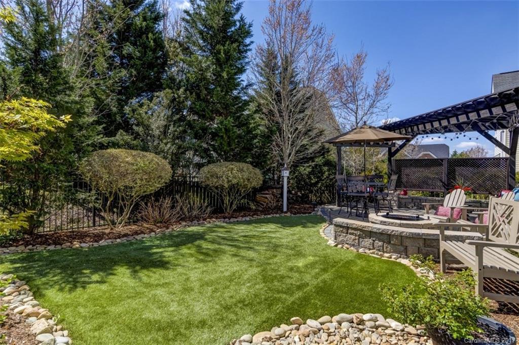 Moss Creek Village - Residential