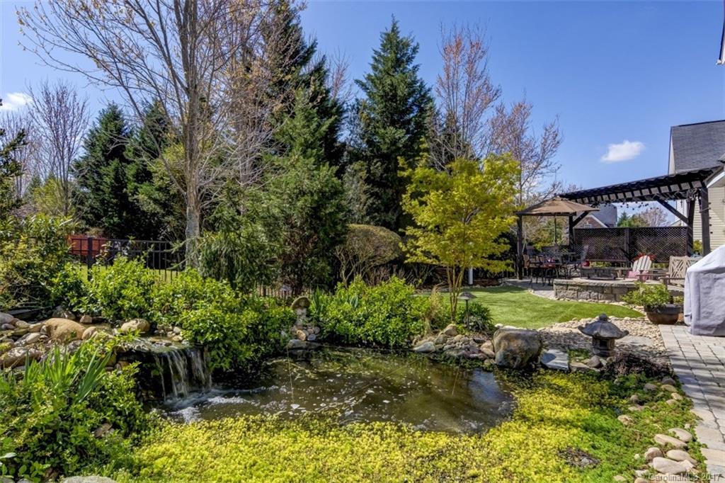 Moss Creek Village - Residential