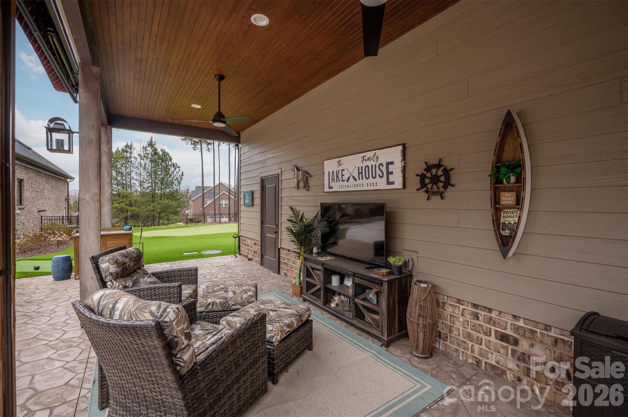 Norman Pointe - Residential