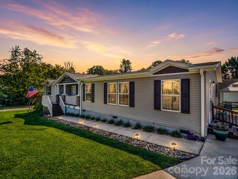 Photo of 12 N Frederick Lane, Hendersonville, NC 28792 (MLS # 4418880)
