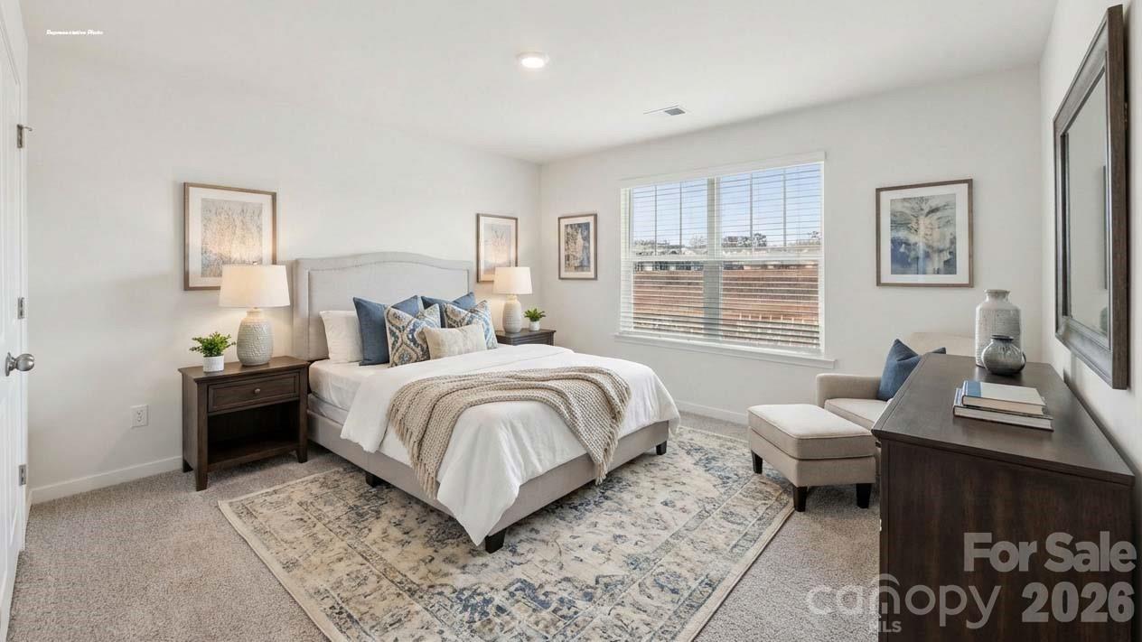 The Hamptons at Hickory - Residential