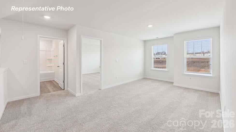 The Hamptons at Hickory - Residential