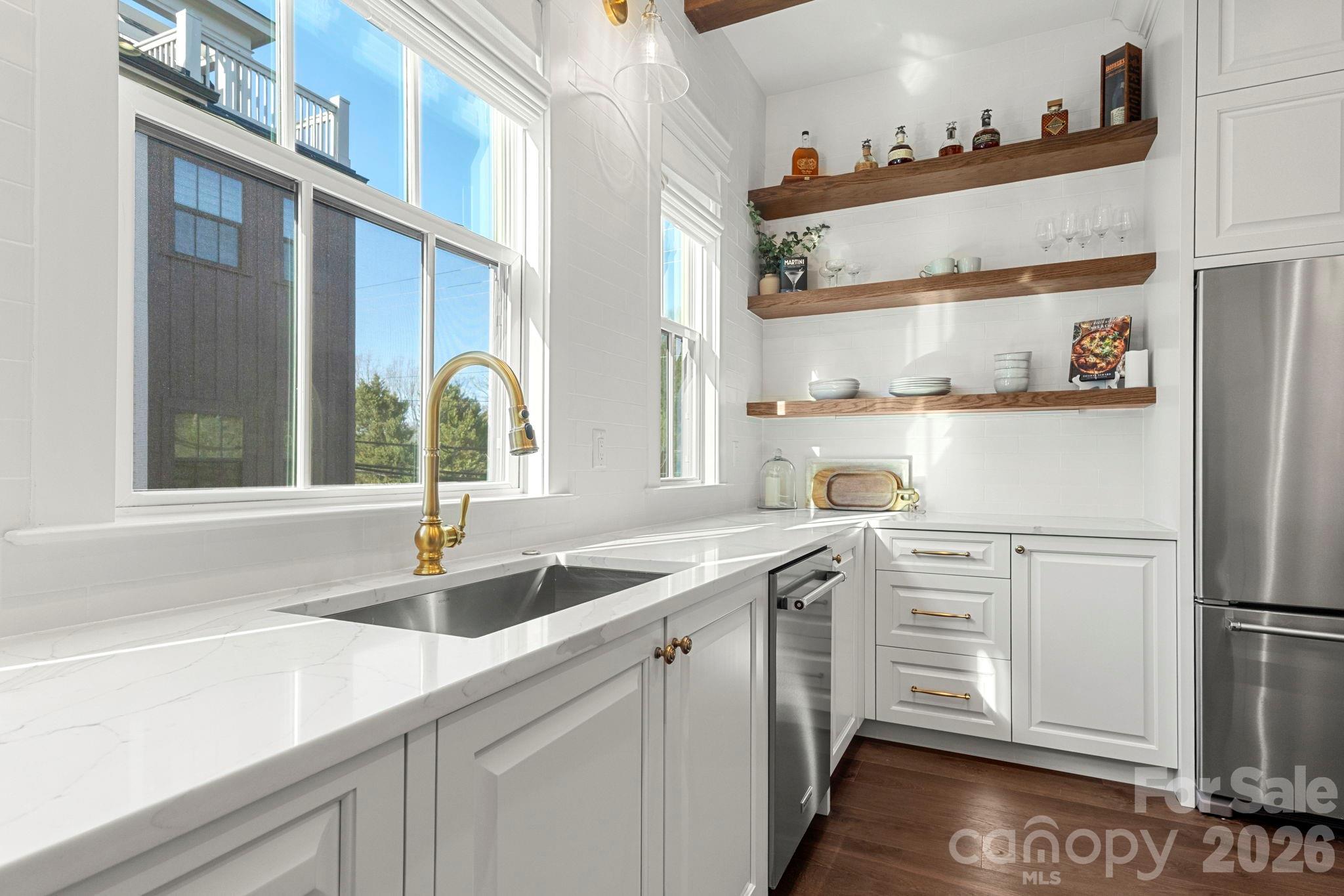 4107 Selwyn Walk Court