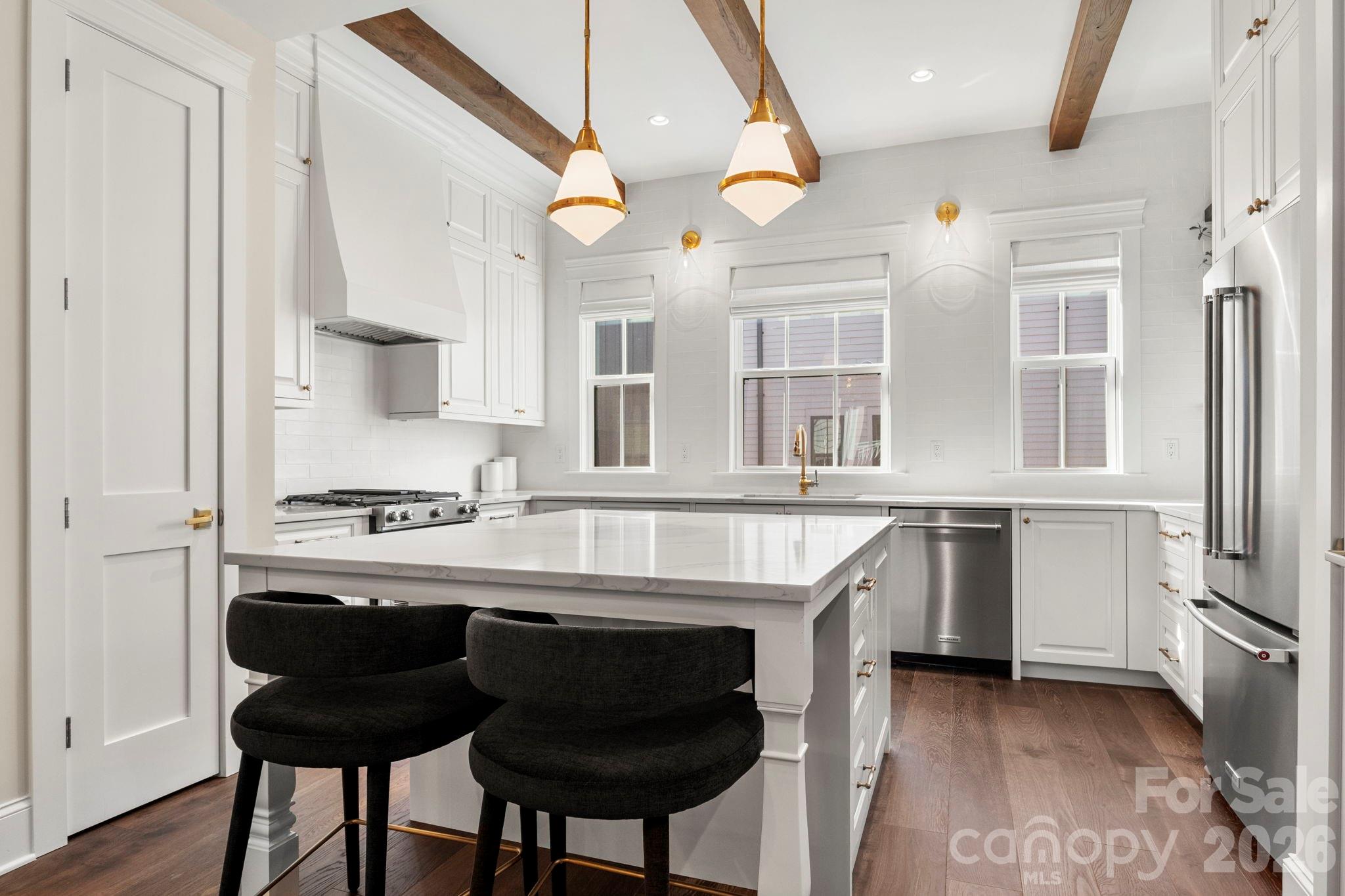 4107 Selwyn Walk Court