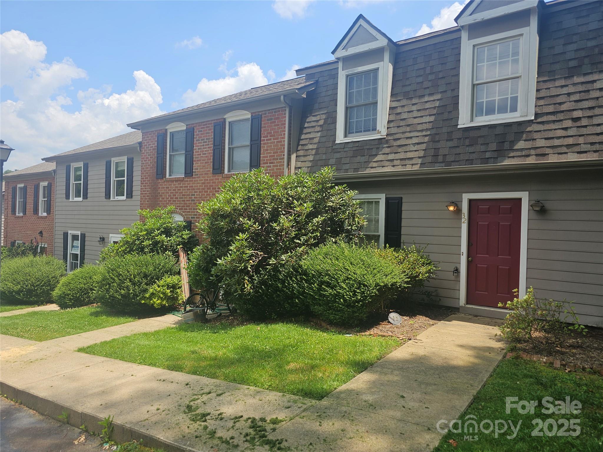 32 Sleepy Hollow Lane