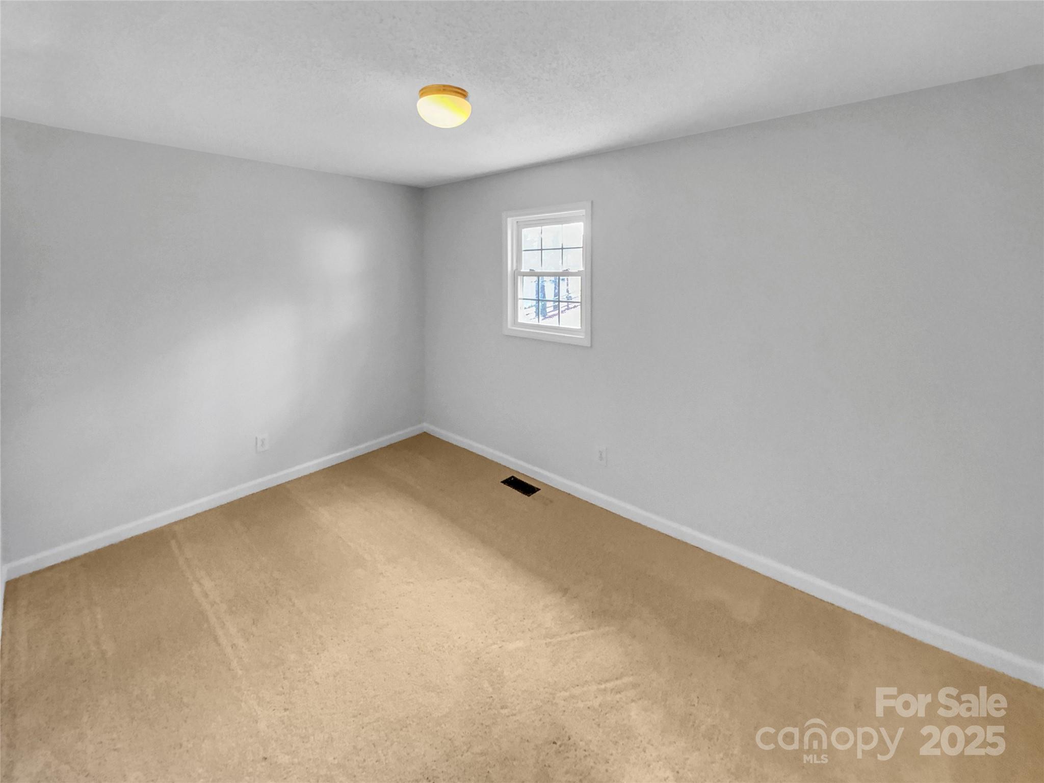 279 Timberland Loop