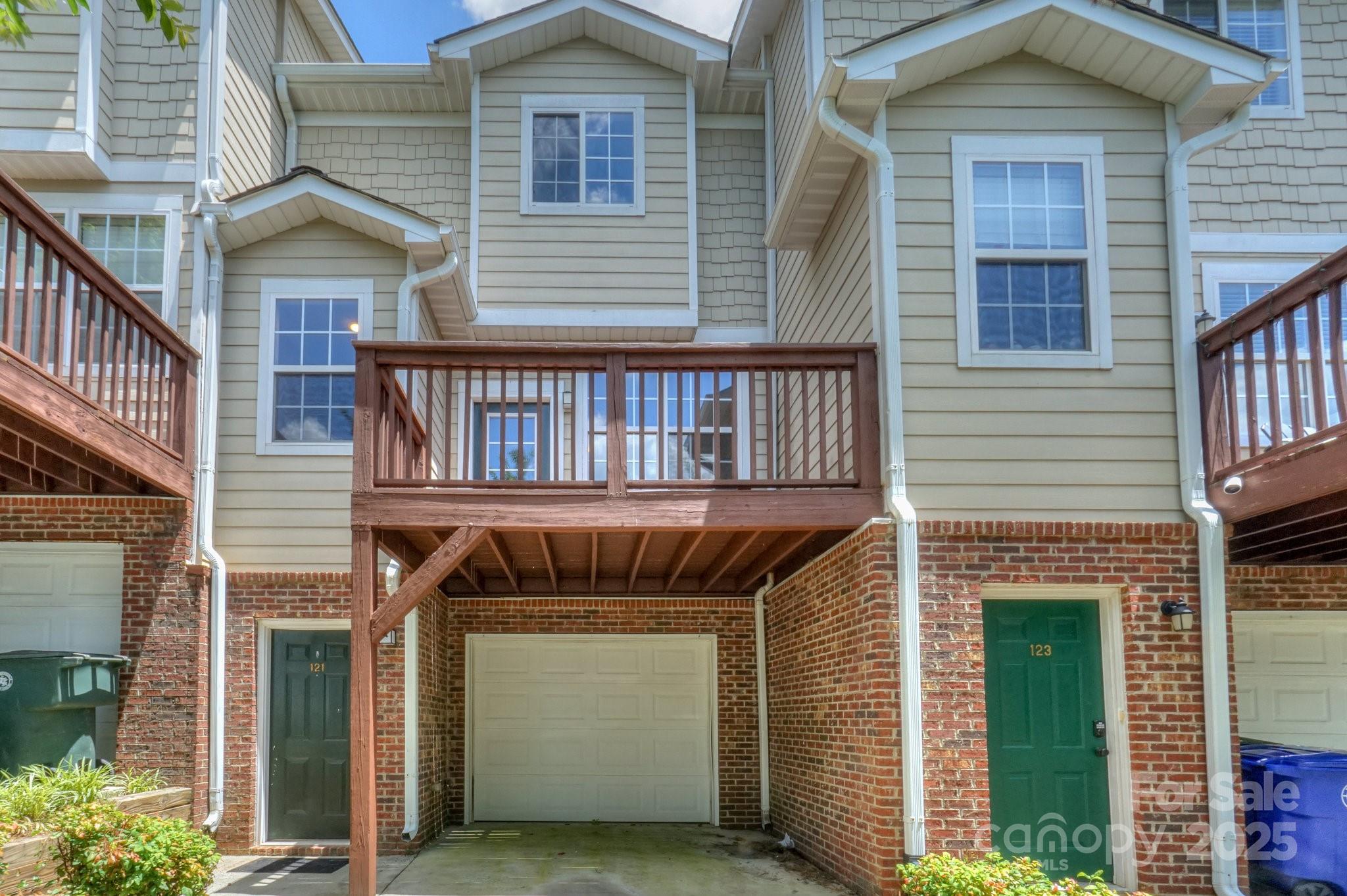 121 High Ridge Road